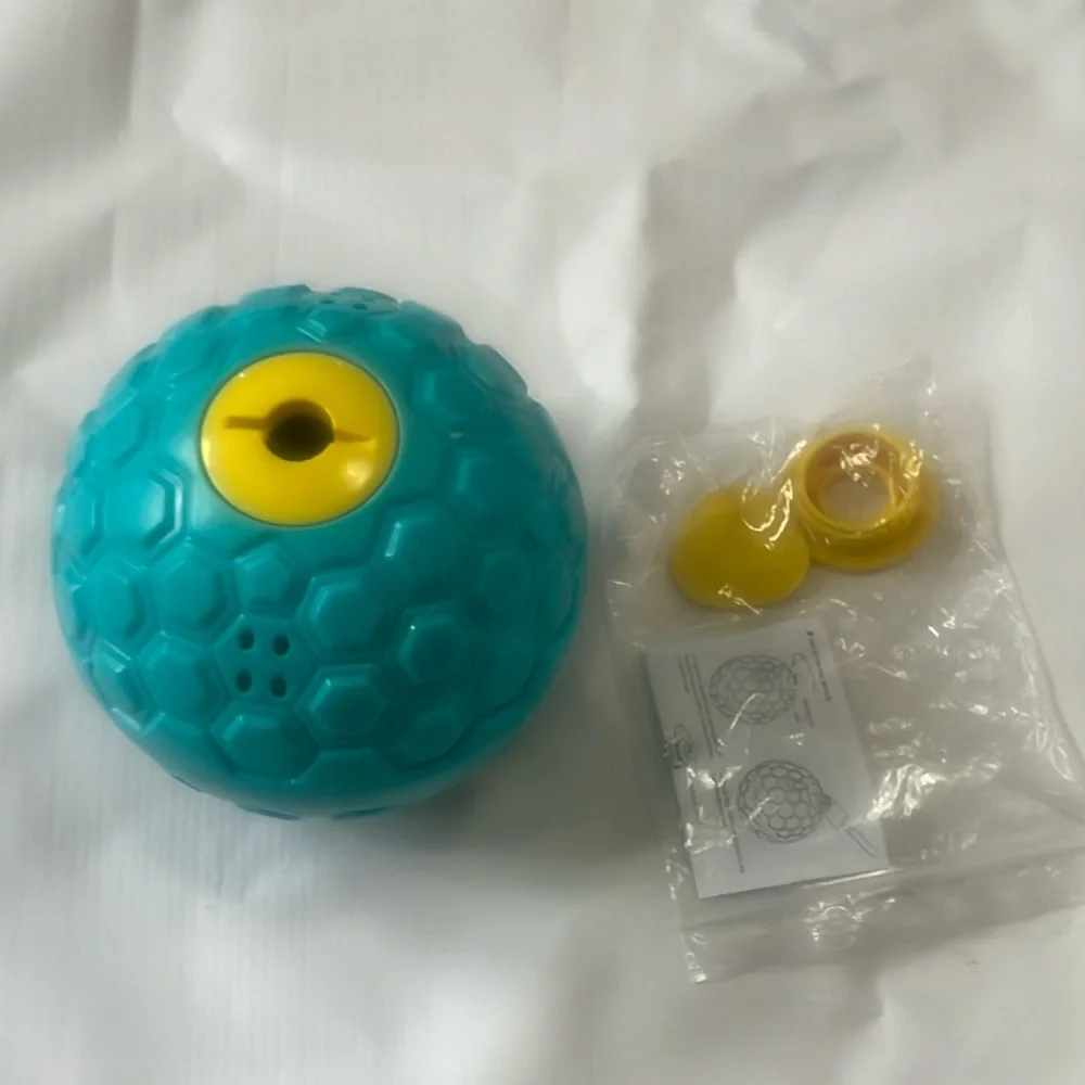 PETINIK‎ GIGGLING PUZZLE FOOD DISPENSING BALL INTERRACTIVE FEEDER TOY FOR DOGS
